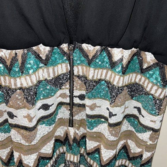 Sequin bottom Dress - Picture 6 of 10